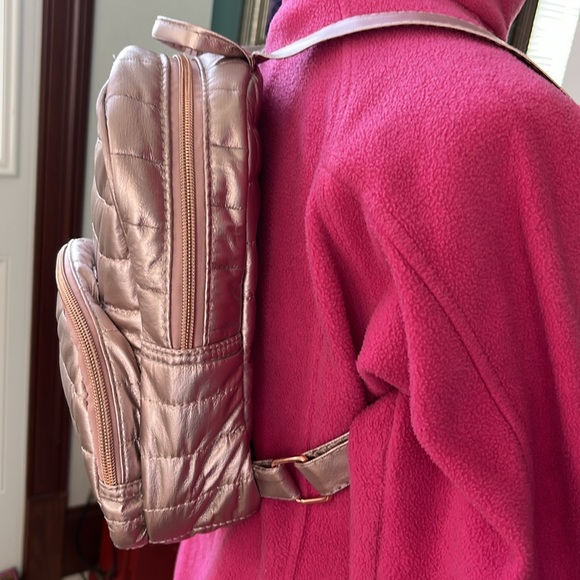 Jessica Simpson Mini backpack Rose & Rose gold Shimmer Quilted Puffer - Picture 3 of 8